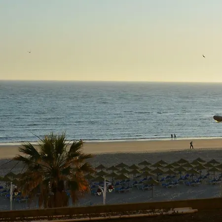 Apartment Playa Victoria - *